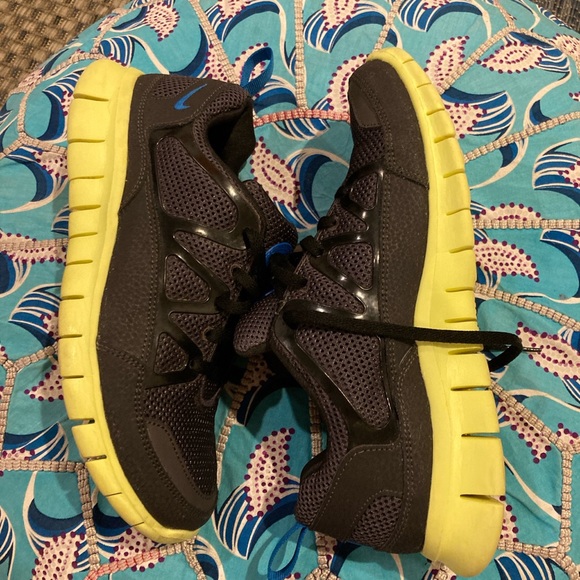 Nike Huaraches size 6Y/24cm/38.5EU - Picture 2 of 9